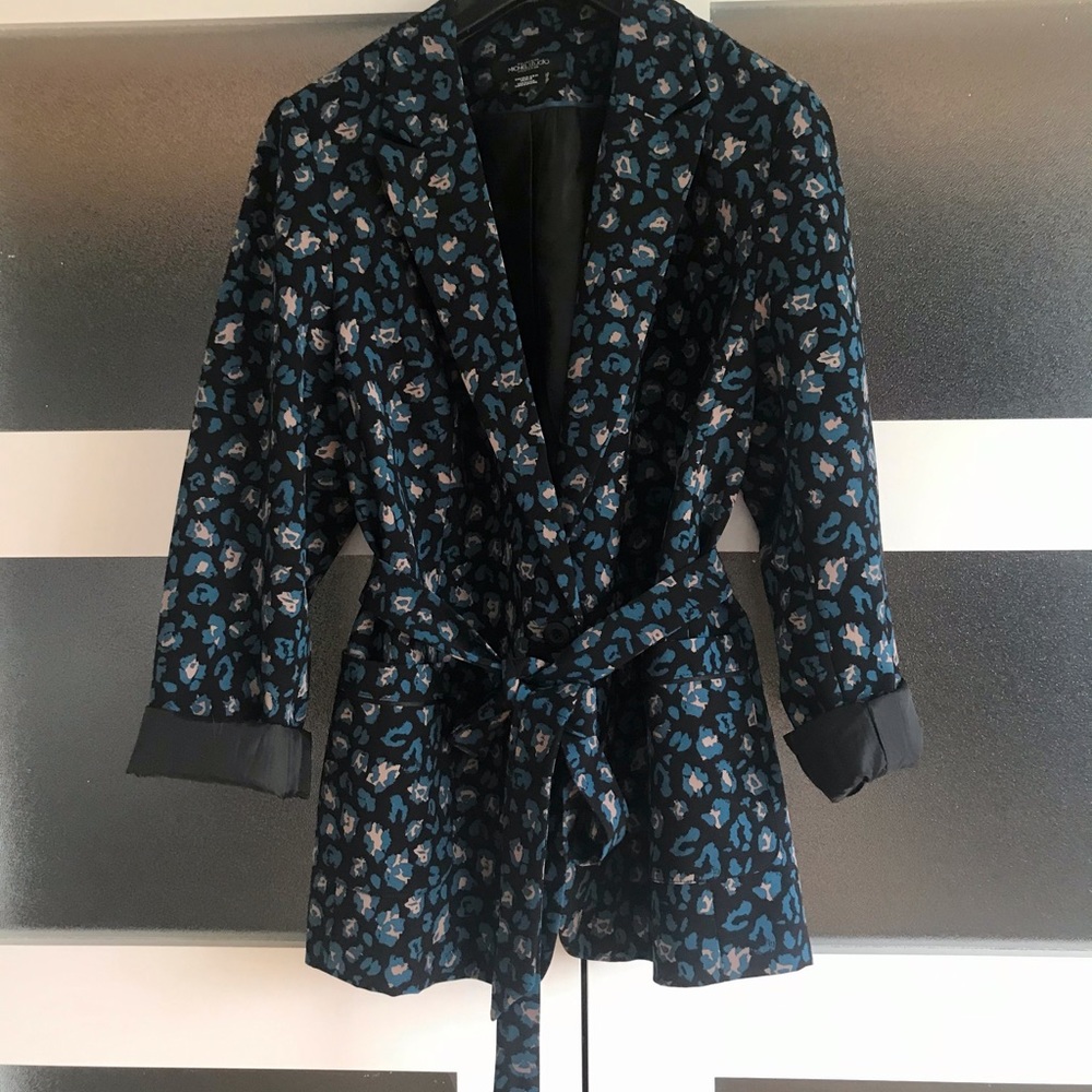 2/$25 🎉 Versatile blazer